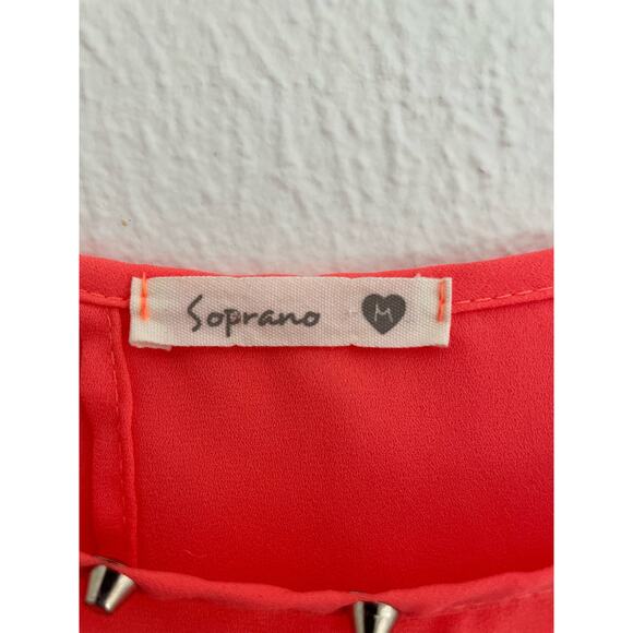 Soprano Women's Coral Tank Top MEDIUM Silver Studs Flowy with Open back. NWOT - Picture 5 of 11